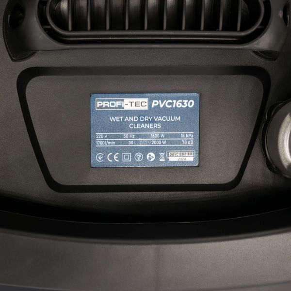 Потужний будівельний пилосос PROFI-TEC PVC1630: 1600 Вт, 30л, вбудована розетка (006531) 006531 фото