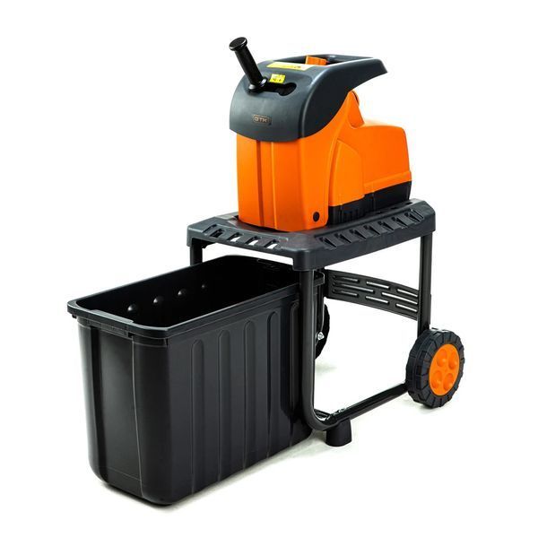 Якісний cадовий подрібнювач GTM DS2800/45, ножовий механізм (DS2800/45) : 2800 Вт, діаметр гілки 45 мм, ніж, контейнер 60 л 83300 фото