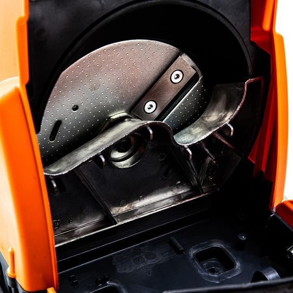 Якісний cадовий подрібнювач GTM DS2800/45, ножовий механізм (DS2800/45) : 2800 Вт, діаметр гілки 45 мм, ніж, контейнер 60 л 83300 фото