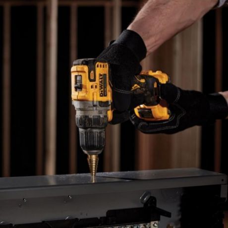 Потужний дриль-шурупокрут акумуляторний безщітковий DeWALT DCD708D1T : з АКБ 18V 2.0Ah, 65 Нм, 1650 об/хв, безщітковий, кейс DCD708D1T фото