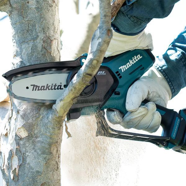 Професійна акумуляторна ланцюгова пила MAKITA UC100DZ (без АКБ) : шина 100 мм UC100DZ фото