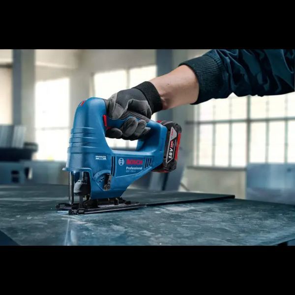 Професійний акумуляторний лобзик Bosch GST 183-LI Solo : без АКБ, 3300 об/хв, глибина різу 95мм 06015B7020 фото