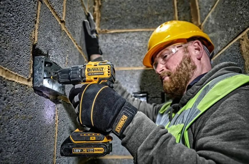 Потужний дриль-шурупокрут акумуляторний безщітковий DeWALT DCD708D1T : з АКБ 18V 2.0Ah, 65 Нм, 1650 об/хв, безщітковий, кейс DCD708D1T фото