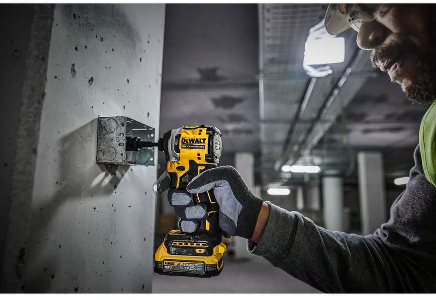 Професійний шурупокрут ударний акумуляторний безщітковий DeWALT DCF850E1T DCF850E1T фото