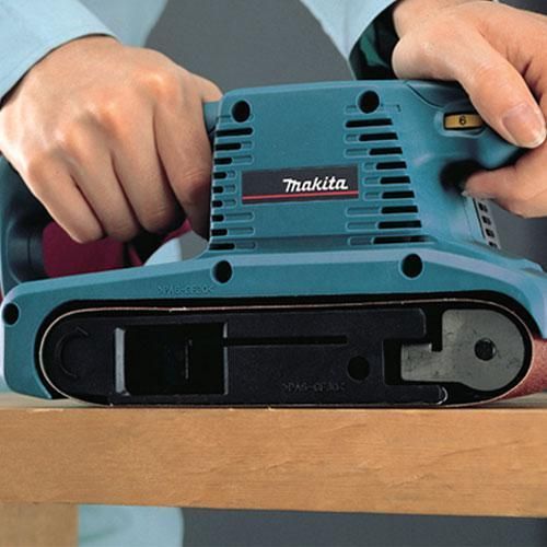 Стрічкова шліфмашина MAKITA 9911 : 650Вт, 270м/хв., розмір стрічки 76 х 457мм 9911 фото