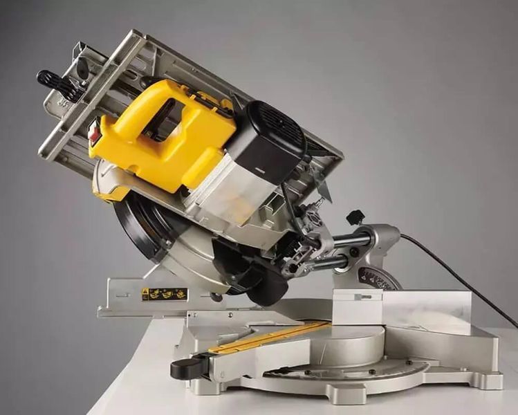 Ручна торцювальна пила комбінована по дереву DeWALT D27111 : 1500 Вт, глибина різу 51мм, круг 305 мм універсальна торцовка D27111 фото