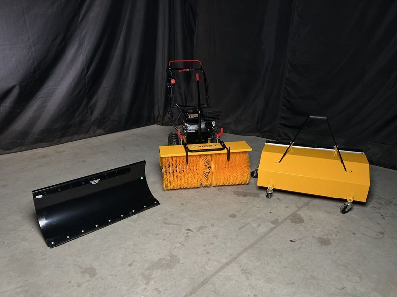 Підмітальна машина MAST Gartentechnik MT-KM800 (комплект 3в1, 80 см захват, 4 вперед/2 назад) MT-KM800 фото
