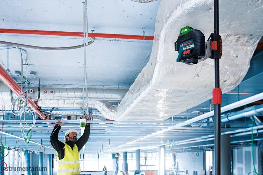 Професійний лінійний лазерний нівелір Bosch Professional GLL 3-80 G : зелений промінь, 30 м, на батарейках, кейс 0601063Y00 фото