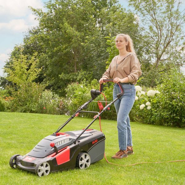 Електрична газонокосарка Al-Ko Comfort 40.4 E &mdash; 1400 Вт, 3-в-1 , 40 см, мульчування 114056 фото