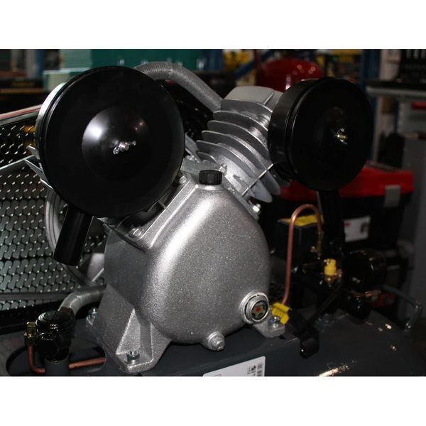 Поршневий повітряний компресор GTM KCJ2070-100L ремінний : 100 л, 2,2 кВт, 10 бар, 320 л/хв, вага 75 кг 27160 фото