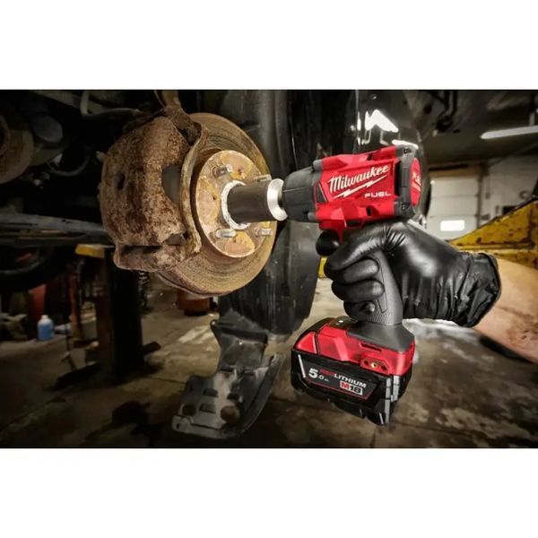 Гайковерт високомоментний MILWAUKEE 1/2" (881 Нм) з кільцем M18 FMTIW2F12-502X: з АКБ 18V 2шт-5 Ah+ЗП, кейс, 3100уд/хв, 1325 об/хв 4933478450 фото