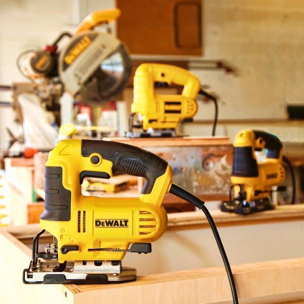 Пилка лобзикова мережева DeWALT DWE349 DWE349 фото