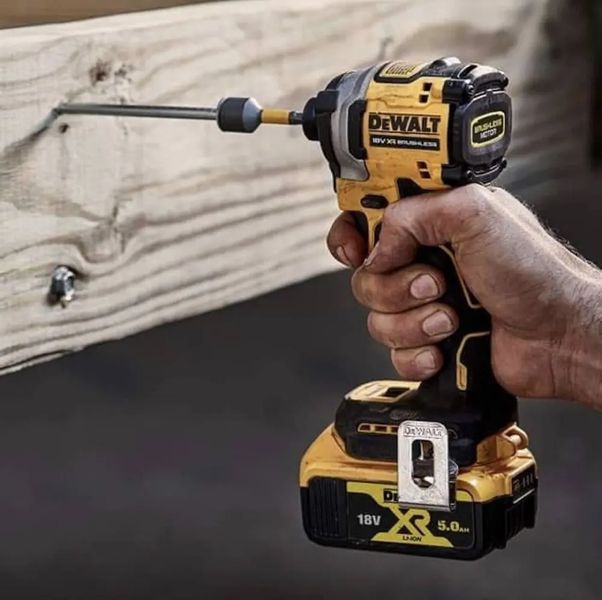 Професійний шурупокрут акумуляторний ударний безщітковий DeWALT DCF850NT : без АКБ,1 &frasl; 4, 206Нм (DCF850NT) DCF850NT фото