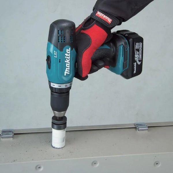 Професійна акумуляторна дриль-шуруповерт Makita DDF453RFX7 : з АКБ 18V 3Ah, 42 Нм DDF453RFX7 фото