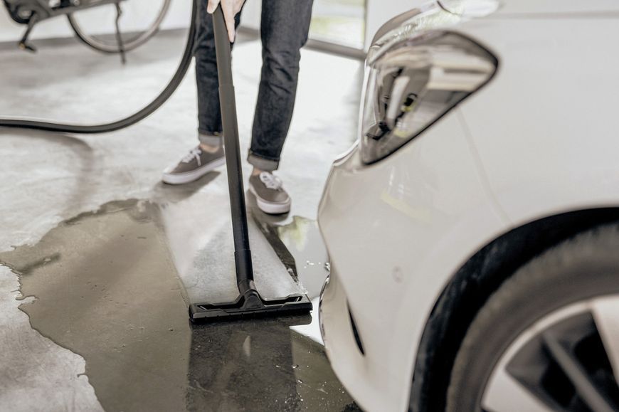 Професійний пилосос Karcher WD 4 V-20/5/22 : 1000 Вт, 20 л, для сухого та вологого прибирання 1.628-209.0 фото