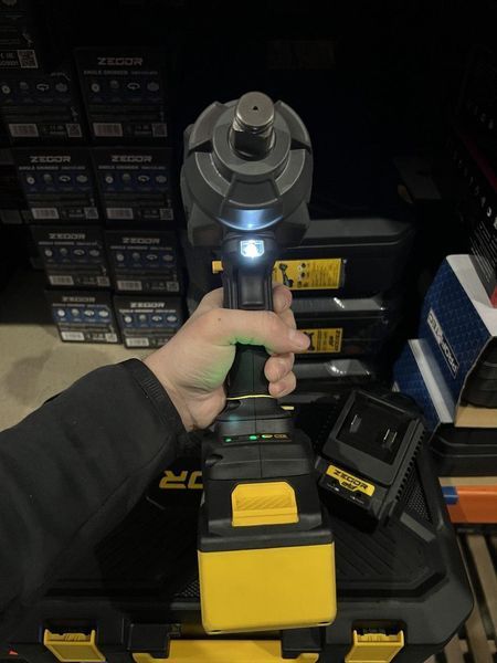 Гайковерт ударний акумуляторний ZEGOR SDPP-21BL-1600 (акум 21V 6.0Ah 1шт і зарядка) SDPP-21BL-1600 фото