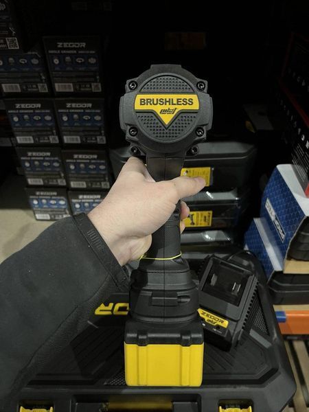 Гайковерт ударний акумуляторний ZEGOR SDPP-21BL-1600 (акум 21V 6.0Ah 1шт і зарядка) SDPP-21BL-1600 фото