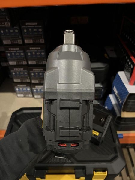 Гайковерт ударний акумуляторний ZEGOR SDPP-21BL-1600 (акум 21V 6.0Ah 1шт і зарядка) SDPP-21BL-1600 фото