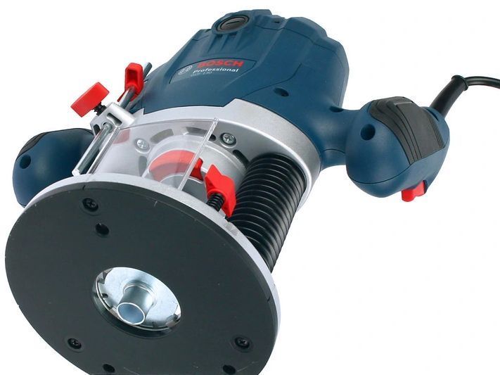 Компактний професійний фрезер Bosch GOF 130 (06016B7000): 1300Вт, 6-8 мм цанговий патрон, 28000 об/хв. 06016B7000 фото