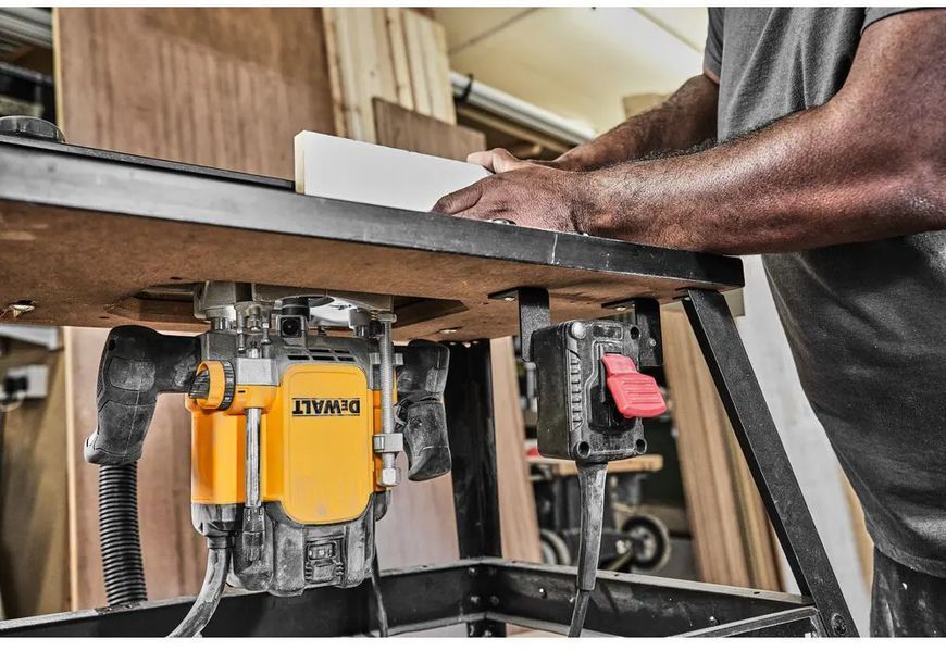 Професійний фрезер мережевий DeWALT DWE627KT : 2300Вт, цанга 8-12 (DWE627KT) DWE627KT фото