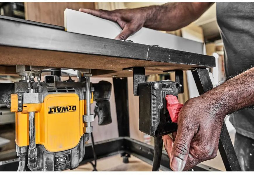 Професійний фрезер мережевий DeWALT DWE627KT : 2300Вт, цанга 8-12 (DWE627KT) DWE627KT фото
