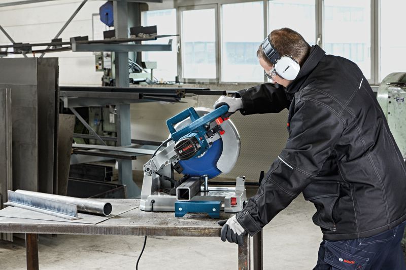 Відрізна пила по металу Bosch GCD 12 JL: 2000Вт, 1500 об/хв., диск 305 мм 0601B28000 фото