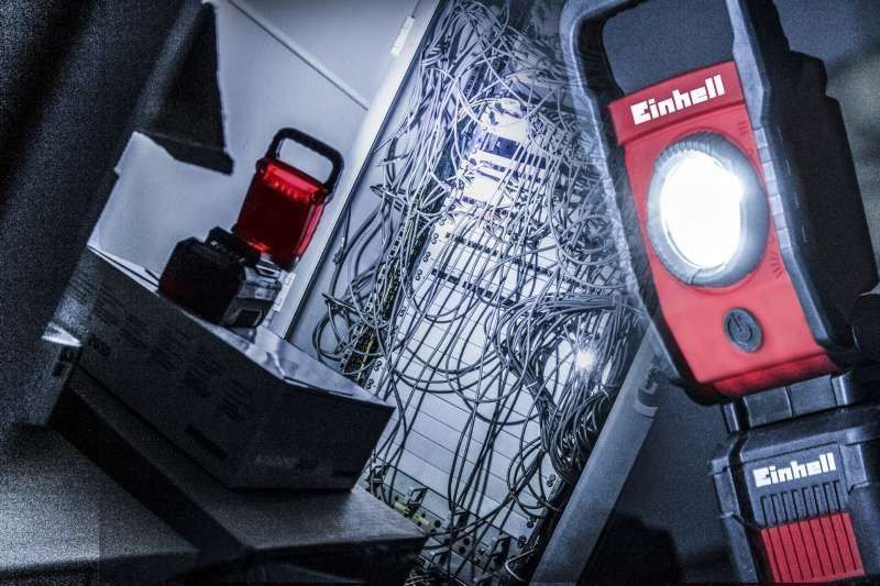 Ліхтарик акумуляторний Einhell TE-CL 18 Li - Solo : 18V (акум 2.5 ампера і зарядка) 4514110 4514110, 4512097 фото