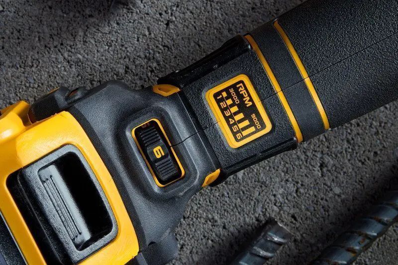 Професійна шліфмашина кутова - болгарка акумуляторна безщіткова DeWALT DCG409VSNT : без АКБ, диск 125мм (DCG409VSNT) DCG409VSNT фото