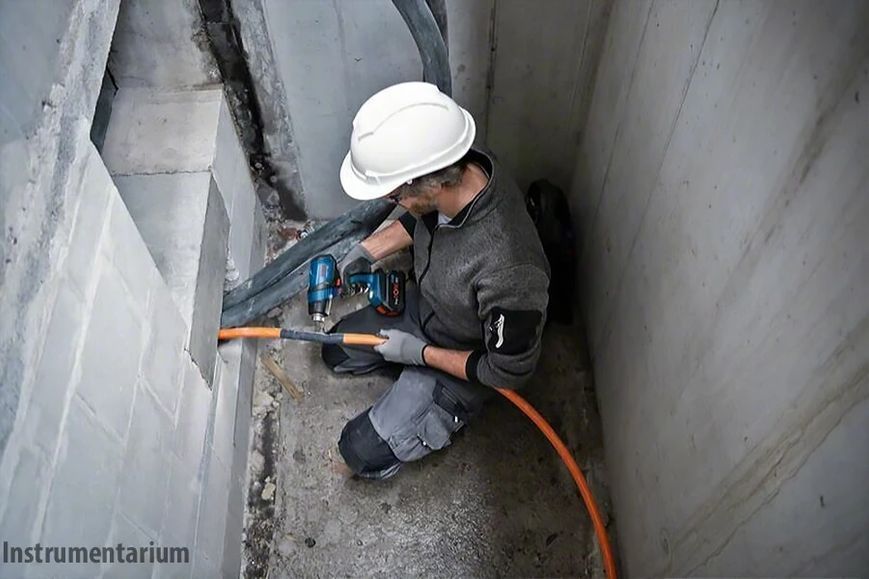 Професійний акумуляторний технічний фен Bosch Professional GHG 18V-50 : без АКБ, 2 насадки, 300&deg;С / 500&deg;С 06012A6500 фото