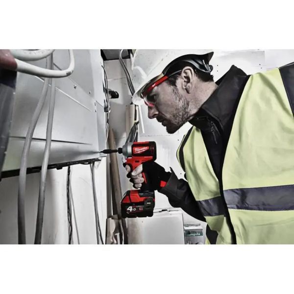 Професійний гайкокрут акумуляторний безщітковий 1/4" HEX MILWAUKEE M18 CBLID-0 : без АКБ, 180Нм 4933464476 фото