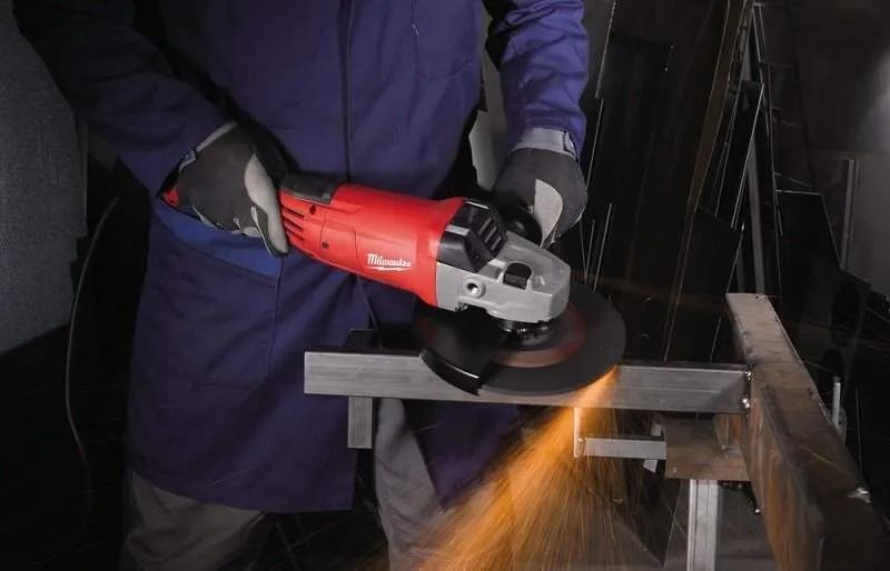 Професійна кутова шліфувальна машина Milwaukee AG 22-230 DMS (без блокування) AG 22-230 DMS фото