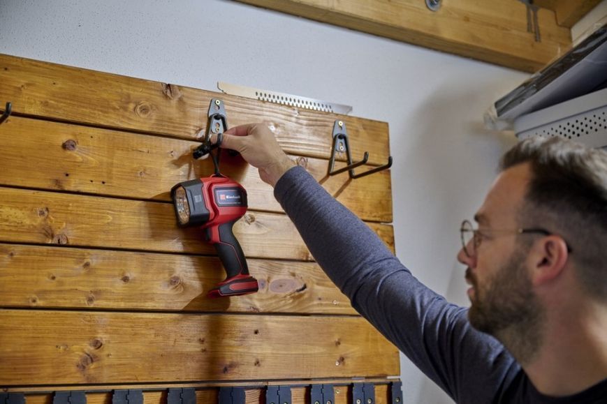 Потужній ліхтар акумуляторний 1 LED Einhell TC-CL 18/350 Li - Solo : без АКБ, світловий потік 350 lm (4514175) 4514175 фото