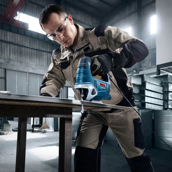 Професійний електричний лобзик Bosch GST 750 : 520 Вт, глибина різу 75 мм, вага 2.3кг 06015B4121 фото