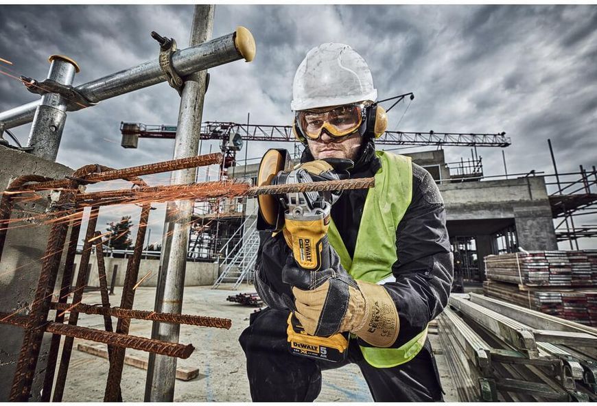 Болгарка акумуляторна безщіткова DeWALT DCG406NT: 18В, 1000В з кейсом, без АКБ та ЗП DCG406NT фото