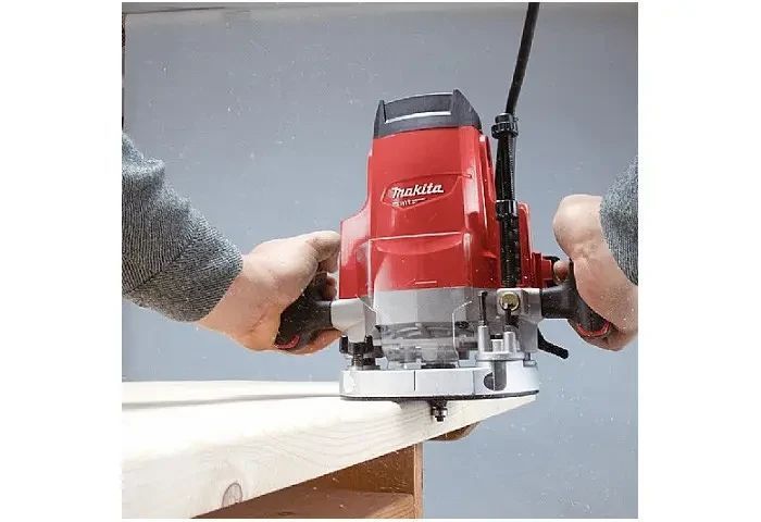 Електричний ручний столярний фрезер по дереву Makita M3602 : 1650 Вт, 12 цанга, 22000 об/хв електрофрезер M3602 фото