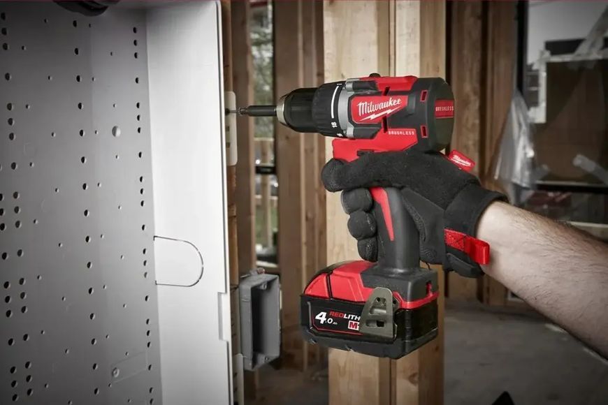 Професійна акумуляторна дриль-шурупокрут Milwaukee M18 CBLDD-0 : без АКБ, 60 Нм, 1800 об/хв, безударний (4933464316) 4933464316 фото
