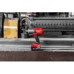 Професійний гайкокрут високомоментний MILWAUKEE 3/4 дюйма(2034Нм) M18 FUEL ONEFHIWF34-502X ONE-KEY : з АКБ 18V 2шт-5Ah 4933459730 фото