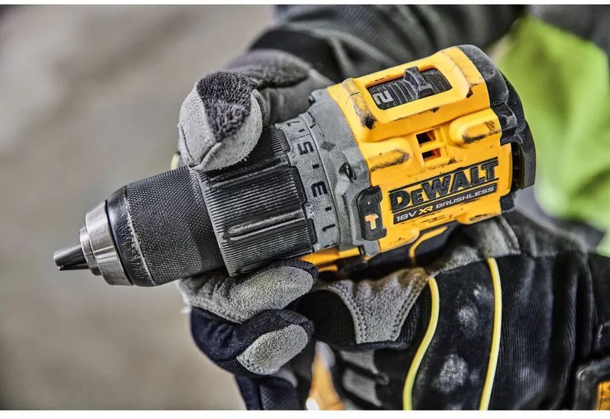 Професійна дриль-шуруповерт акумуляторна безщіткова ударна DeWALT DCD805E1T : з АКБ 18V 1.7 Ah, 90 Нм, 2 швидкості, вага 1.34 кг DCD805E1T фото