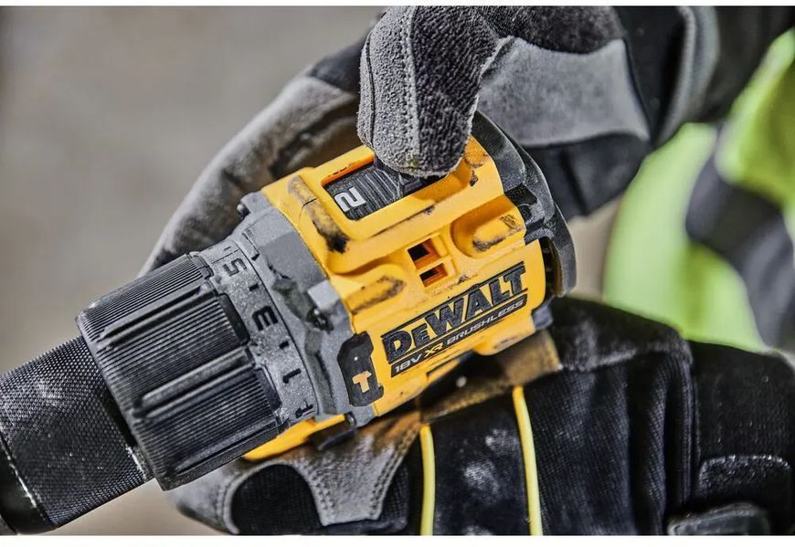 Професійна дриль-шуруповерт акумуляторна безщіткова ударна DeWALT DCD805E1T : з АКБ 18V 1.7 Ah, 90 Нм, 2 швидкості, вага 1.34 кг DCD805E1T фото