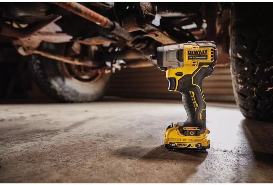 Гайковерт ударний акумуляторний безщітковий DeWALT DCF902D2 (акум 2 ампера 2шт і зарядка) : 12В, 168 Нм, 3/8 оригінал кейс DCF902D2 фото