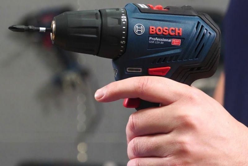 Професійний акумуляторний шуруповерт Bosch GSR 12V-30 : 12V, 30 Hm, до 10мм патрон 06019G9000 06019G9000 фото