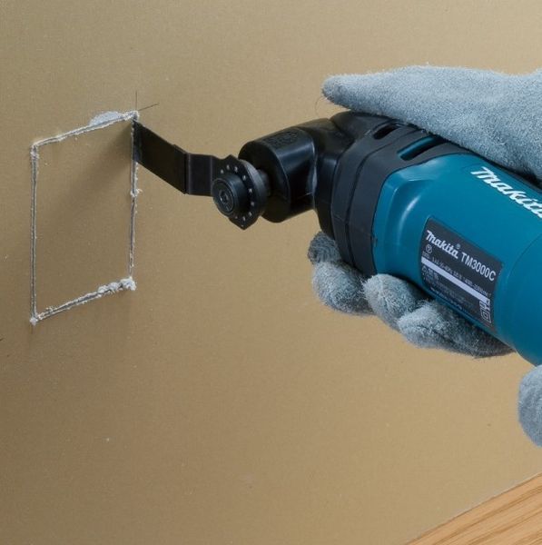 Багатофункціональний інструмент (РЕНОВАТОР) MAKITA TM3000CX1J 1563 фото