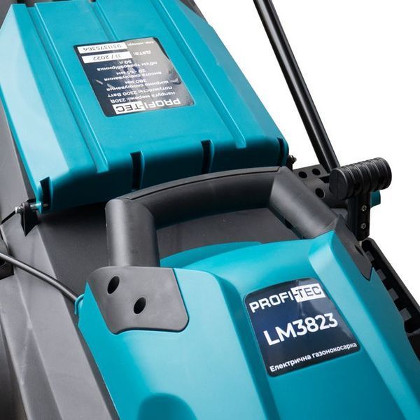 Потужна газонокосарка електрична PROFI-TEC LM3823 COMFORT : 2300 Вт, шир. 38 см, 50 л, площа 500 м&sup2; 005271 фото