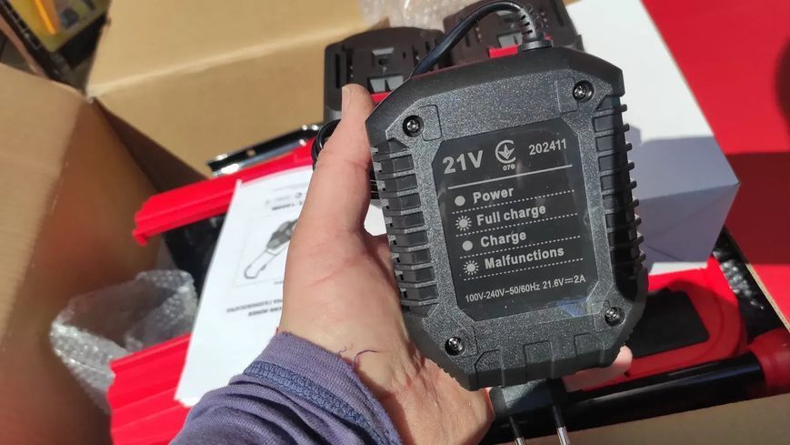 Потужна акумуляторна газонокосарка EDON LM-42/1000 BL : з АКБ 2-шт-21V 4.0 Ah + ЗП (LM-42/1000 BL) LM-42/1000BL фото