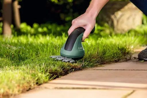 Акумуляторні ножиці Bosch Easy Shear: АКБ 3.6V, 1.5 Аh +зарядне 0600833300 0600833300 фото
