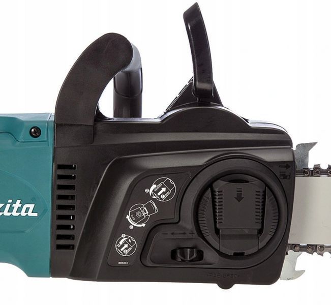 Електрична ланцюгова пила 2 кВт, шина 45см, Makita UC 4551 A UC4551A фото