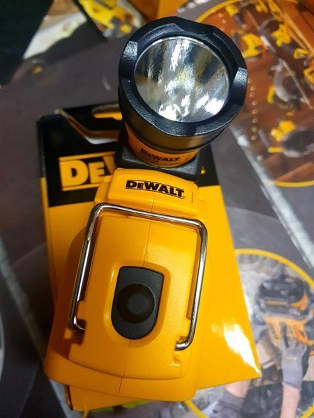 Професійний ліхтар світлодіодний акумуляторний DeWALT DCL510N : 10.8V (без акума і зарядки) DCL510N фото