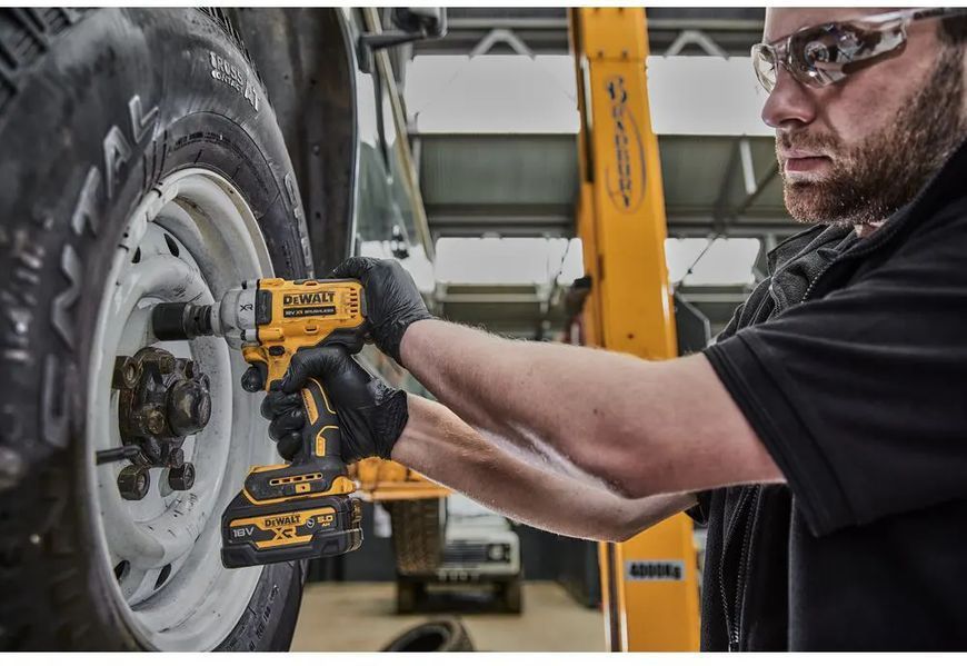 Професійний гайкокрут ударний акумуляторний безщітковий DeWALT DCF891NT : без АКБ, 1084 Hm, 2000 об/хв, 3250 уд/хв DCF891NT фото