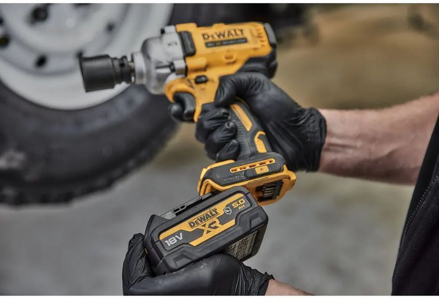 Професійний гайкокрут ударний акумуляторний безщітковий DeWALT DCF891NT : без АКБ, 1084 Hm, 2000 об/хв, 3250 уд/хв DCF891NT фото