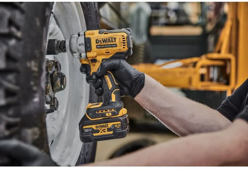 Професійний гайкокрут ударний акумуляторний безщітковий DeWALT DCF891NT : без АКБ, 1084 Hm, 2000 об/хв, 3250 уд/хв DCF891NT фото
